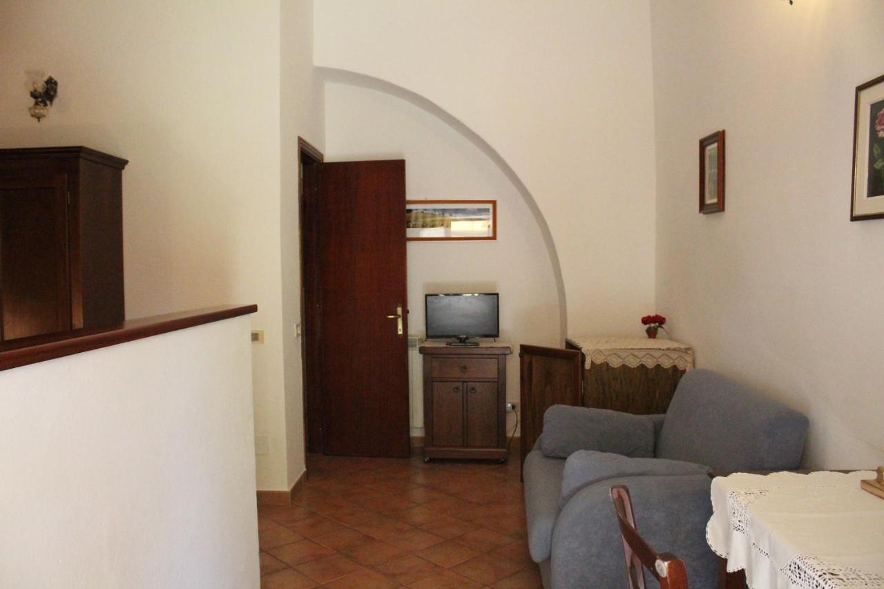 Agriturismo Il Capannone モンテメラノ エクステリア 写真