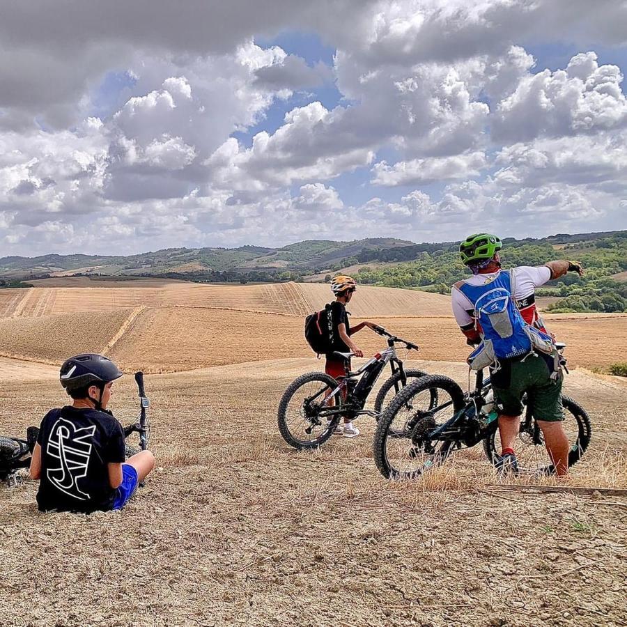 Agriturismo Il Capannone モンテメラノ エクステリア 写真